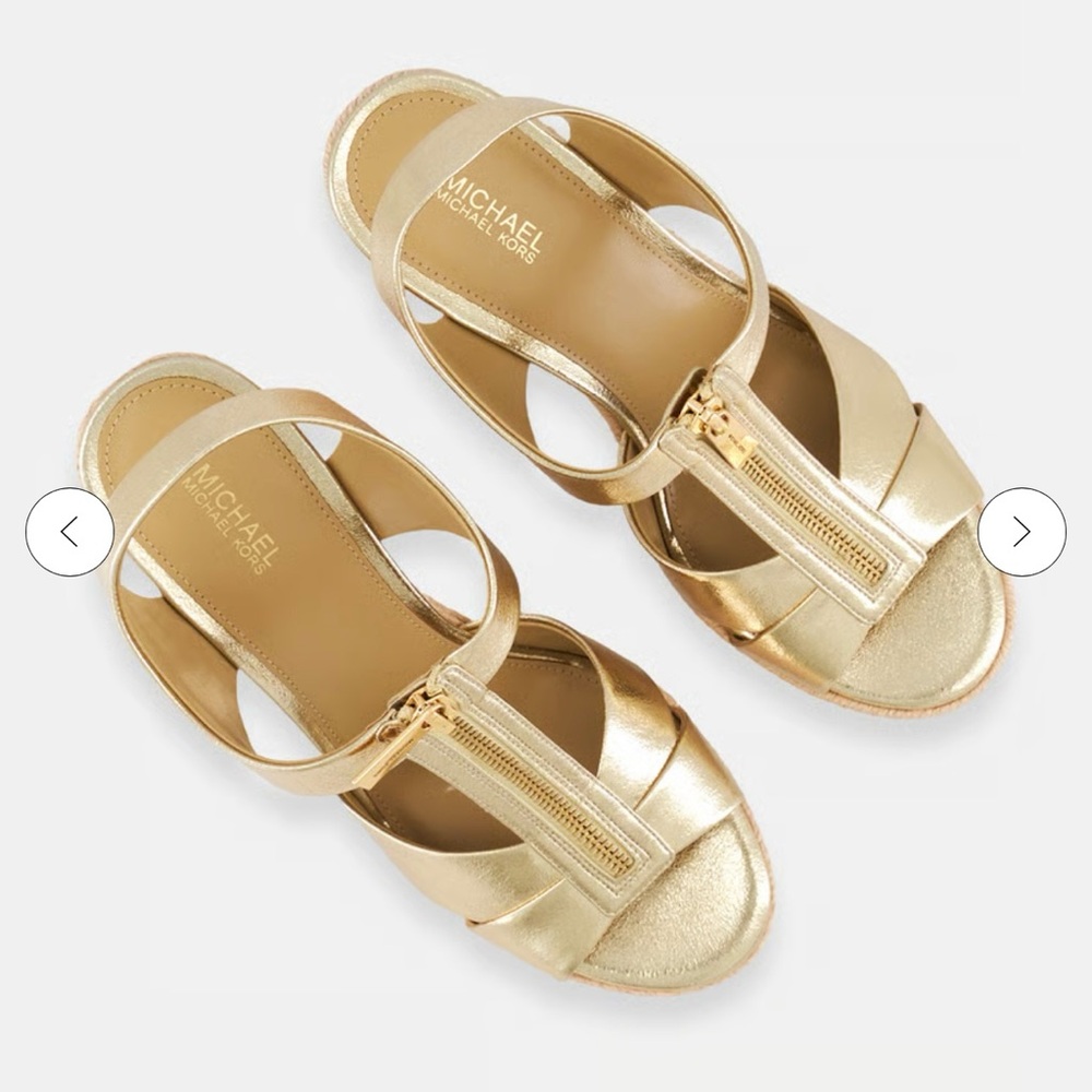 Women Medium Roslyn Zipper Closure Gold Wedge Sandals NEW - Picture 3 of 4